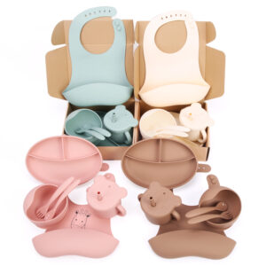 Hot Selling Wholesale Bpa Free Training Tableware Dinner Plate Bowl Bib Sippy Snack Cup Weaning Silicone Baby Feeding Set